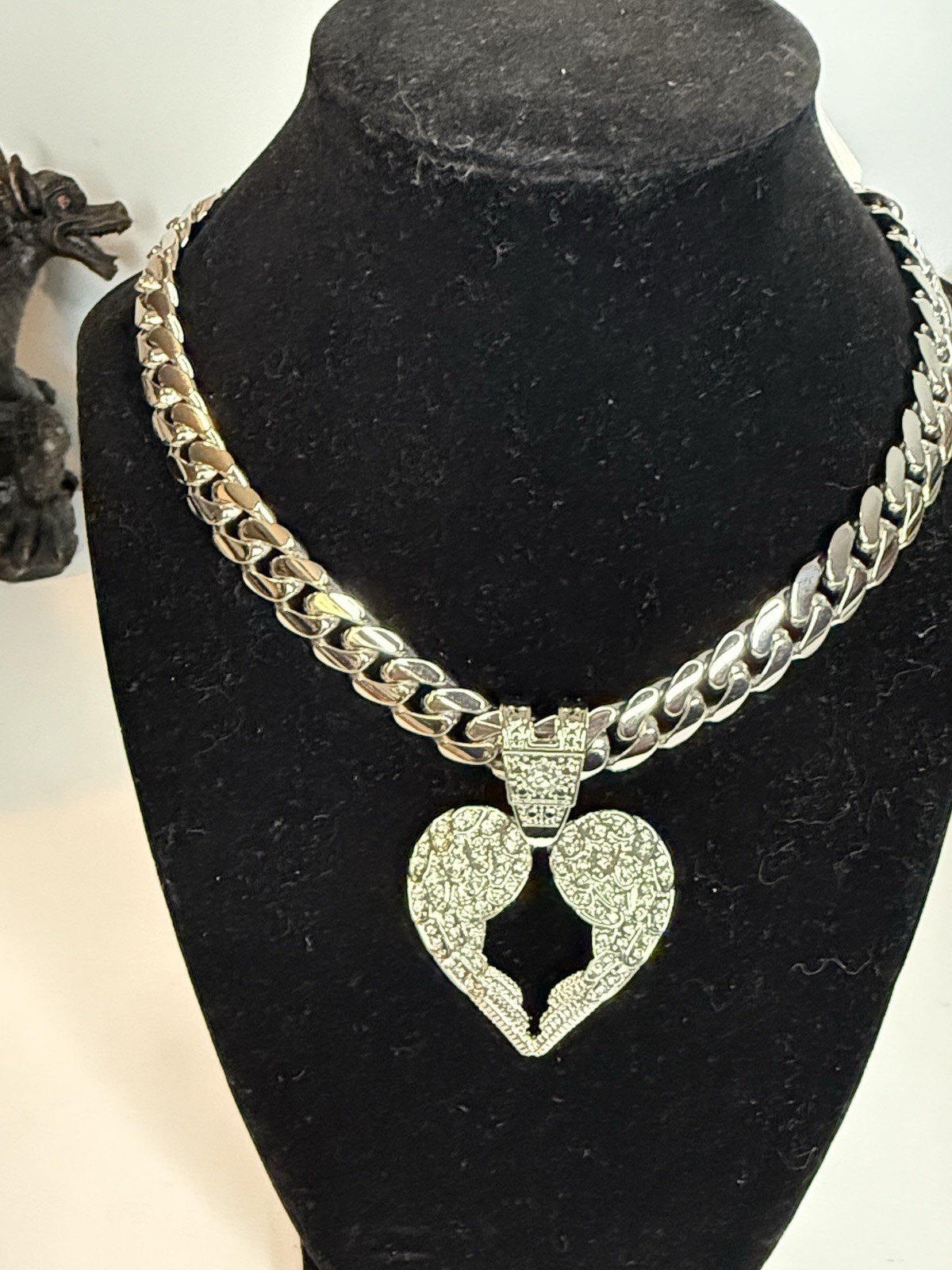 Steel Silver Cuban 10 Mm 16 In Chain With 39 Mm Wings