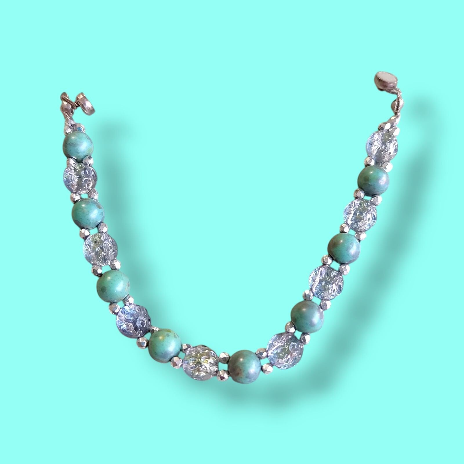 6.5in Molded Art Glass & Turquoise Glass Bracelet Magnetic Glasp