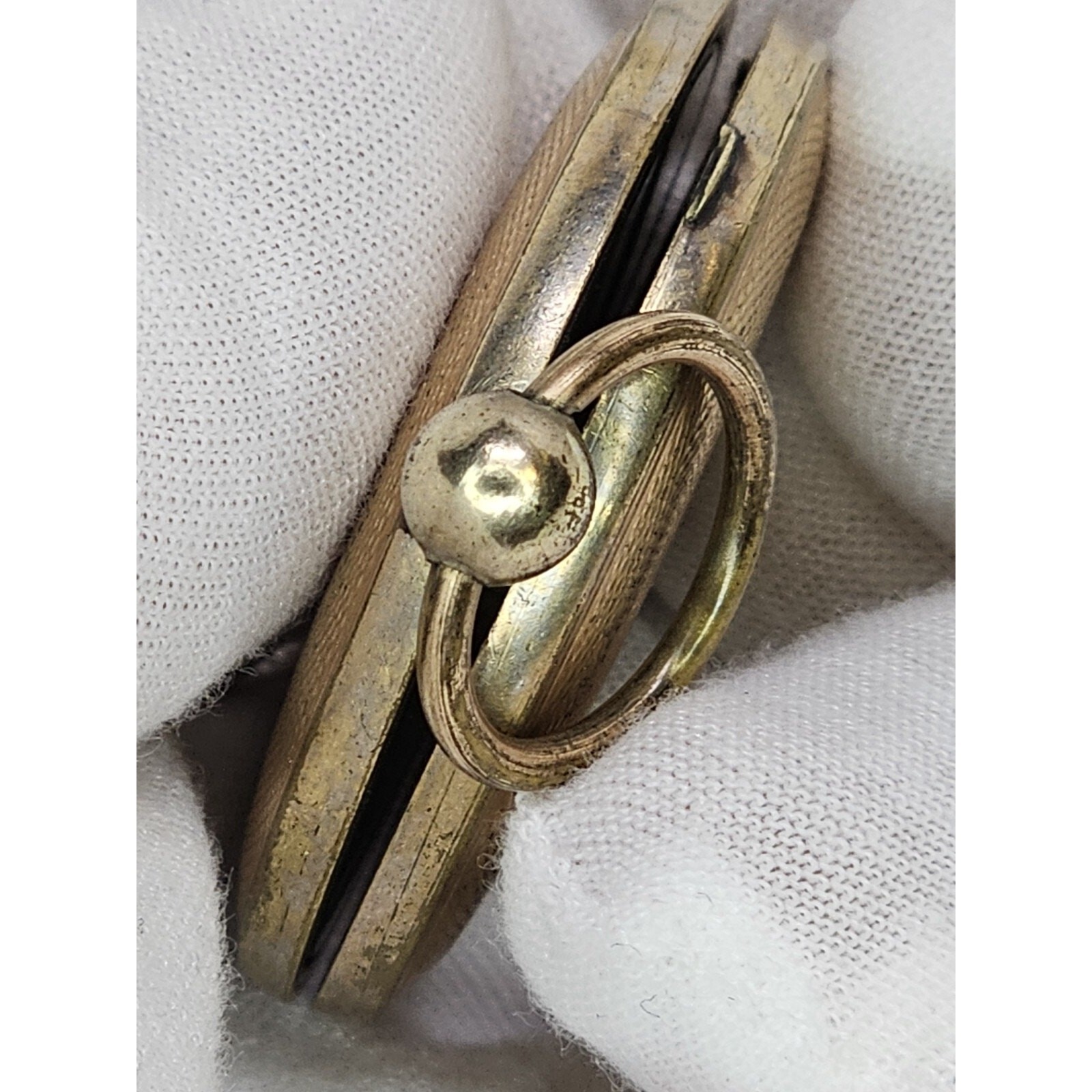 Antique Mid 1800s – American Locket (Male & Female Pictures – Treasure
