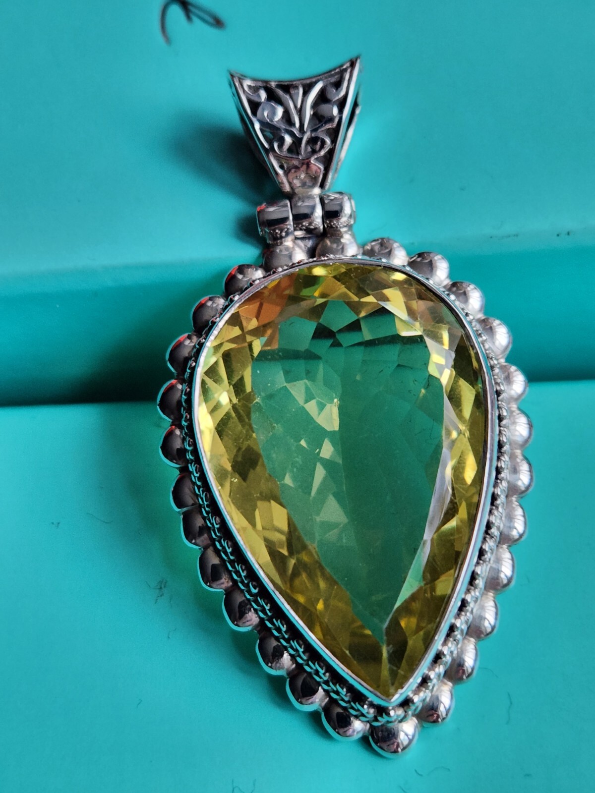 LARGE LEMON QUARTZ STERLING SILVER PENDANT, 28.5 GRAMS