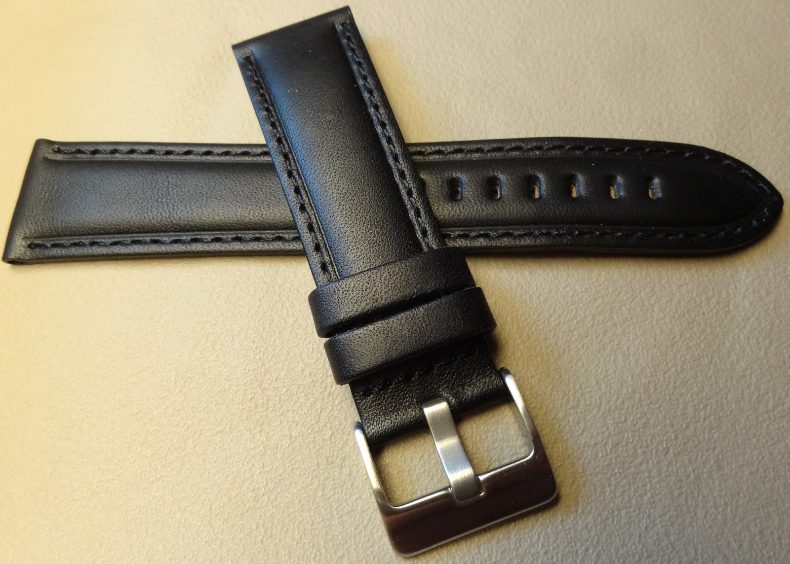 Genuine Leather Black Padded 22mm Smartwatch Watch Band Stainless Steel Buckle