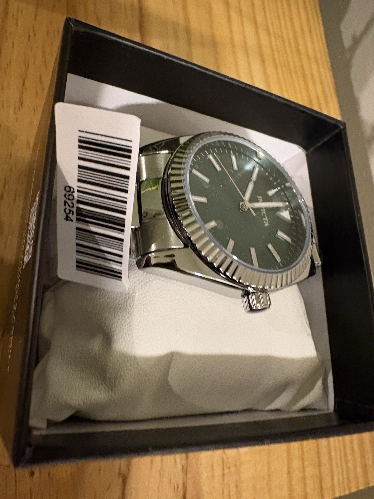 Invicta Men’s Analog Watch Green Dial Silver Stainless Steel Bracelet Fluted Box