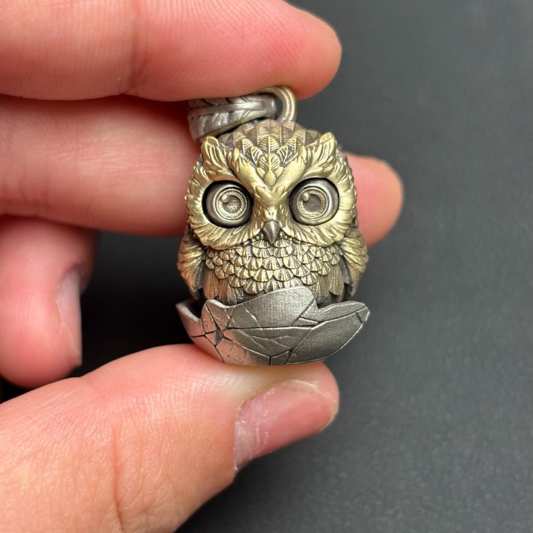 Owl Fidget Pendant, Interactive Blinking Eyes, Baby Owl Charm, Stress Relief