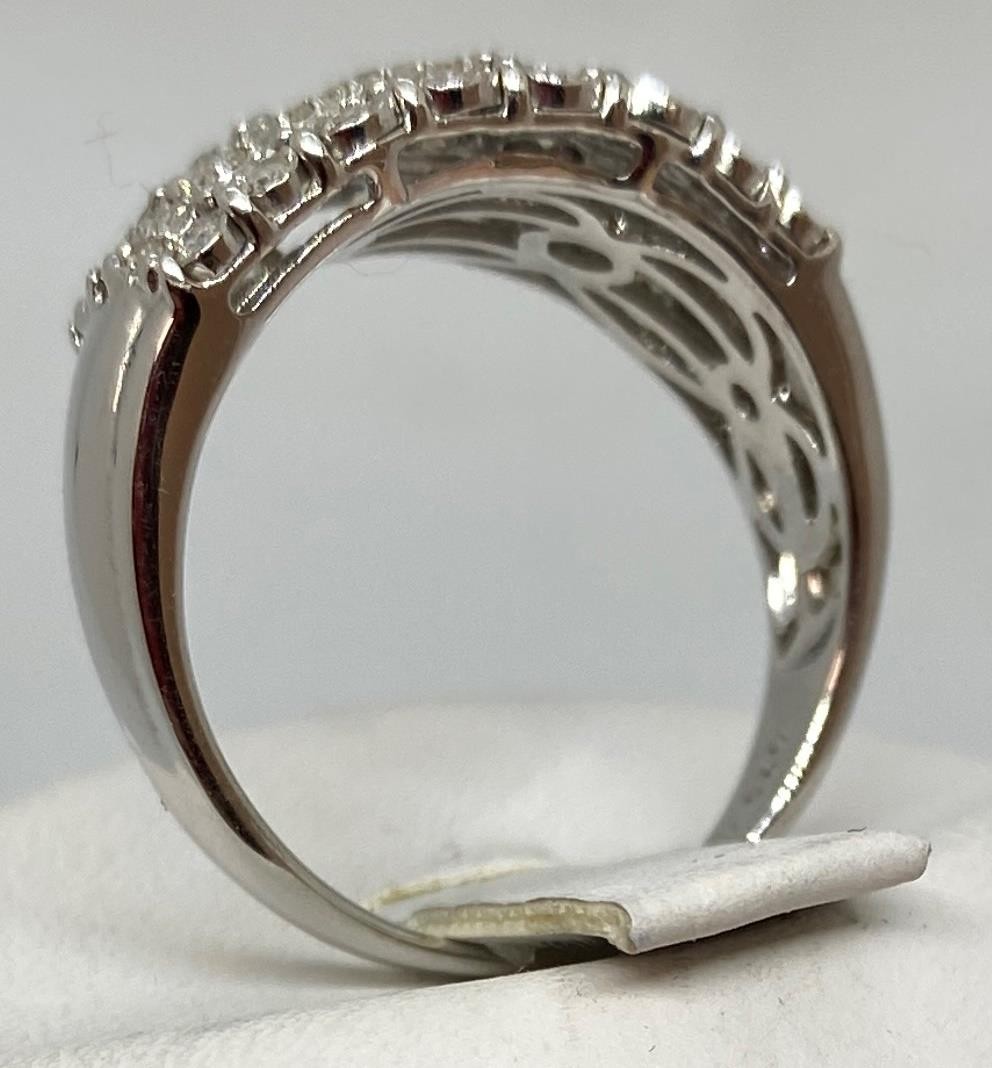 Sterling Silver .50 ctw Diamond Ring Size 7 R118