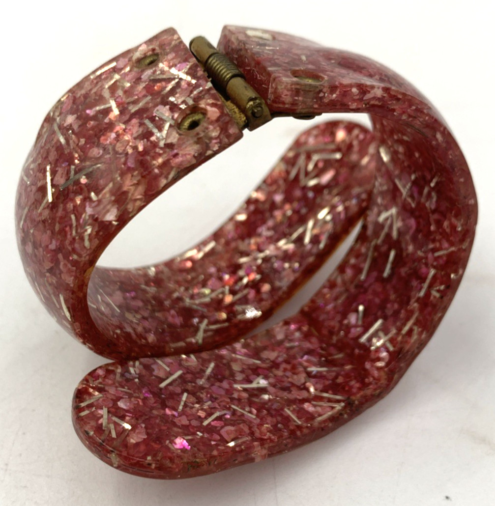 VTG Silver & Pink Glitter Confetti Lucite Clamper Hinged Wide Bangle Bracelet