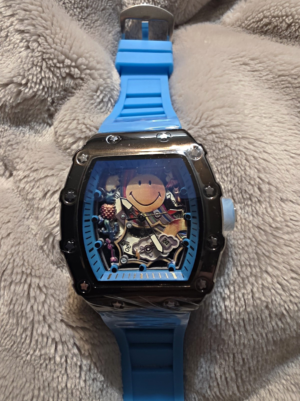 Cartoon Tonneau Analog Wristwatch 12-Hour Multicolor Dial Blue Rubber Strap