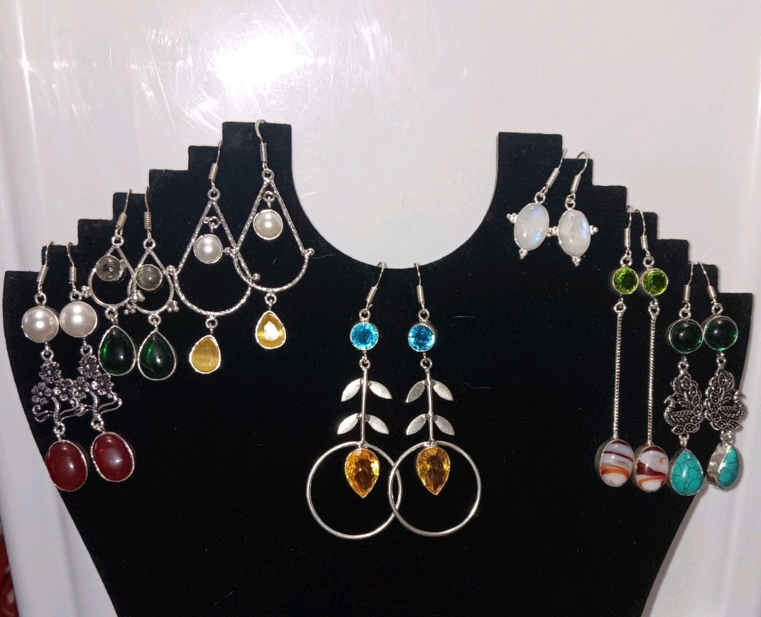 Lot Of 9 Silver Plated Multicolor Earrings, Pendant & Necklace