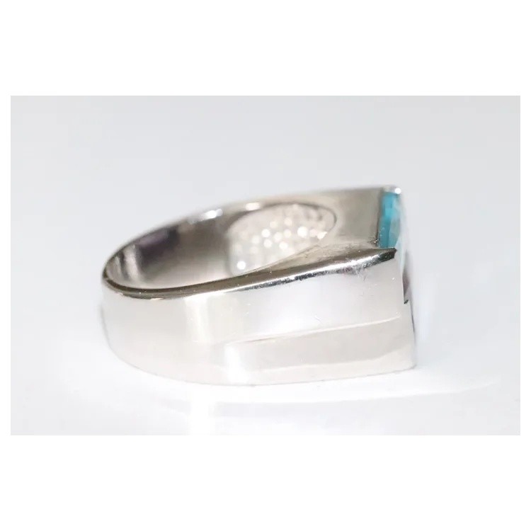 Sterling Silver Faceted Radiant Cut Blue Topaz Amethyst Ring