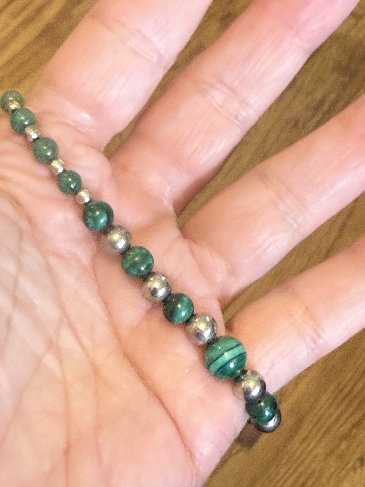 hand crafted beaded Green Malachite gem stone Sliver Tone bracelet 6.5 In