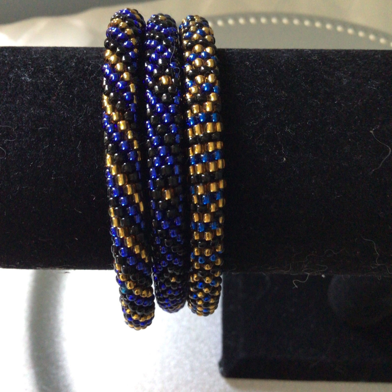 GLASS BEAD 8″ ROLL ON SASHKA BRACELETS, 3 PCS