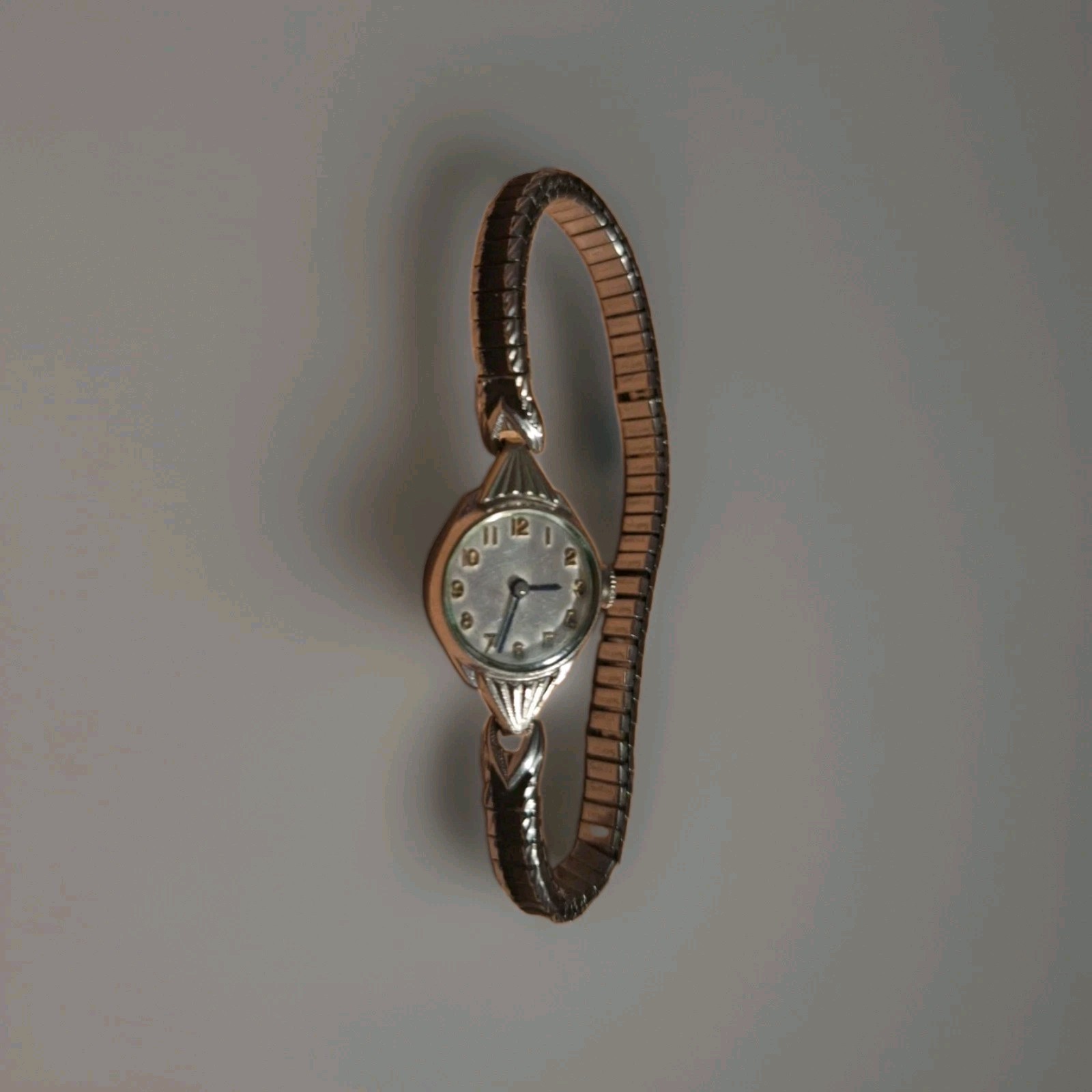 Vintage 1968 Bulova Ladies 10K RGP Watch 6CL 17J Fan Lugs Speidel Band RUNNING
