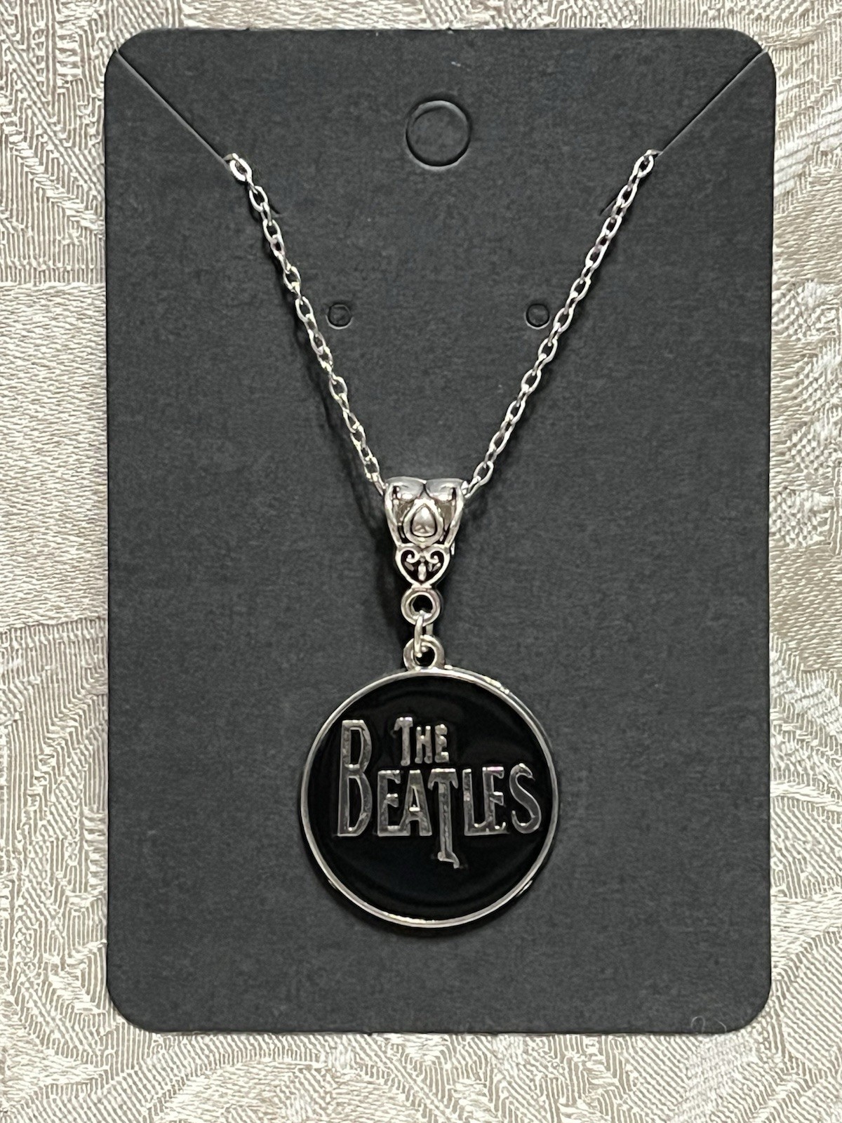 Rock Band THE BEATLES Charm Pendant Silver Necklace Fashion Festival Jewelry