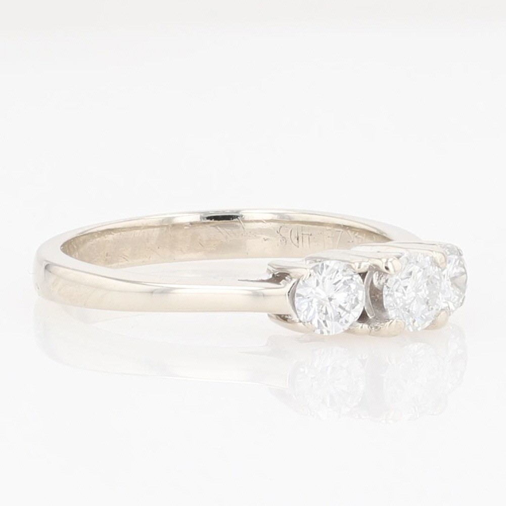 .50ctw Round Cut Diamond Three-Stone Engagement Ring 14k White Gold Size 5.25