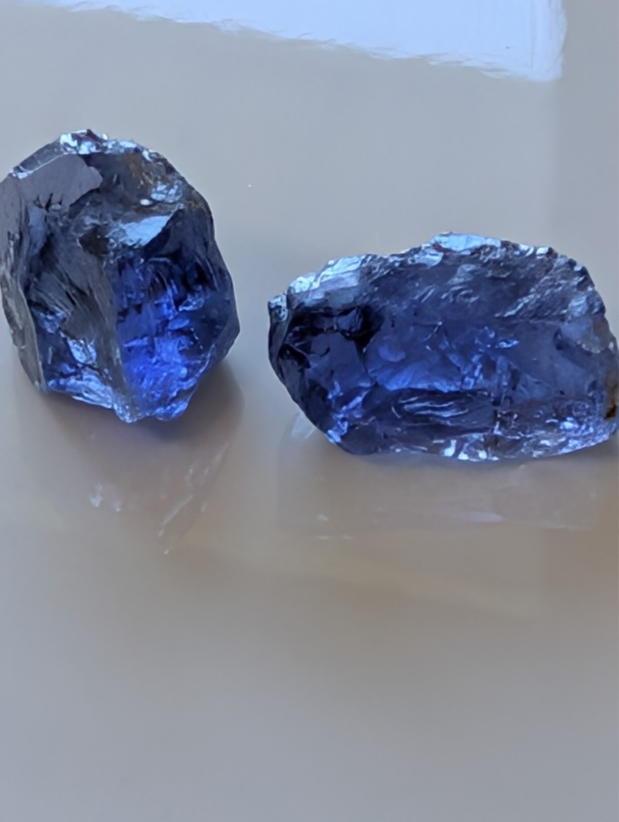 USA seller 11.45 Eye clean Iolite color changing facet rough gemstone specimen