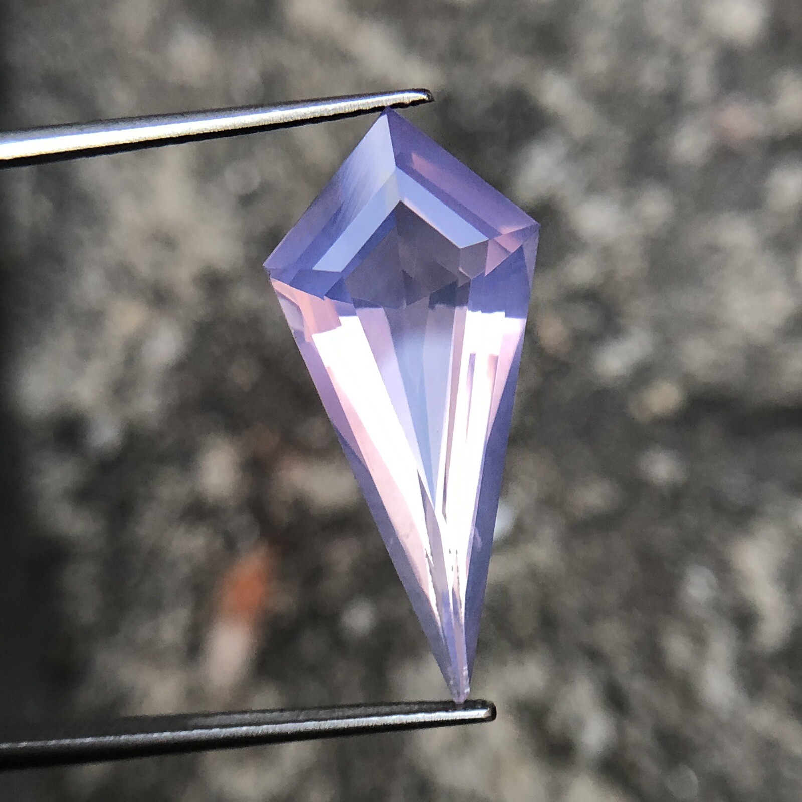 Natural 27 MM Lavender Quartz Kite Shape, 6.80 Carat Lavender Quartz