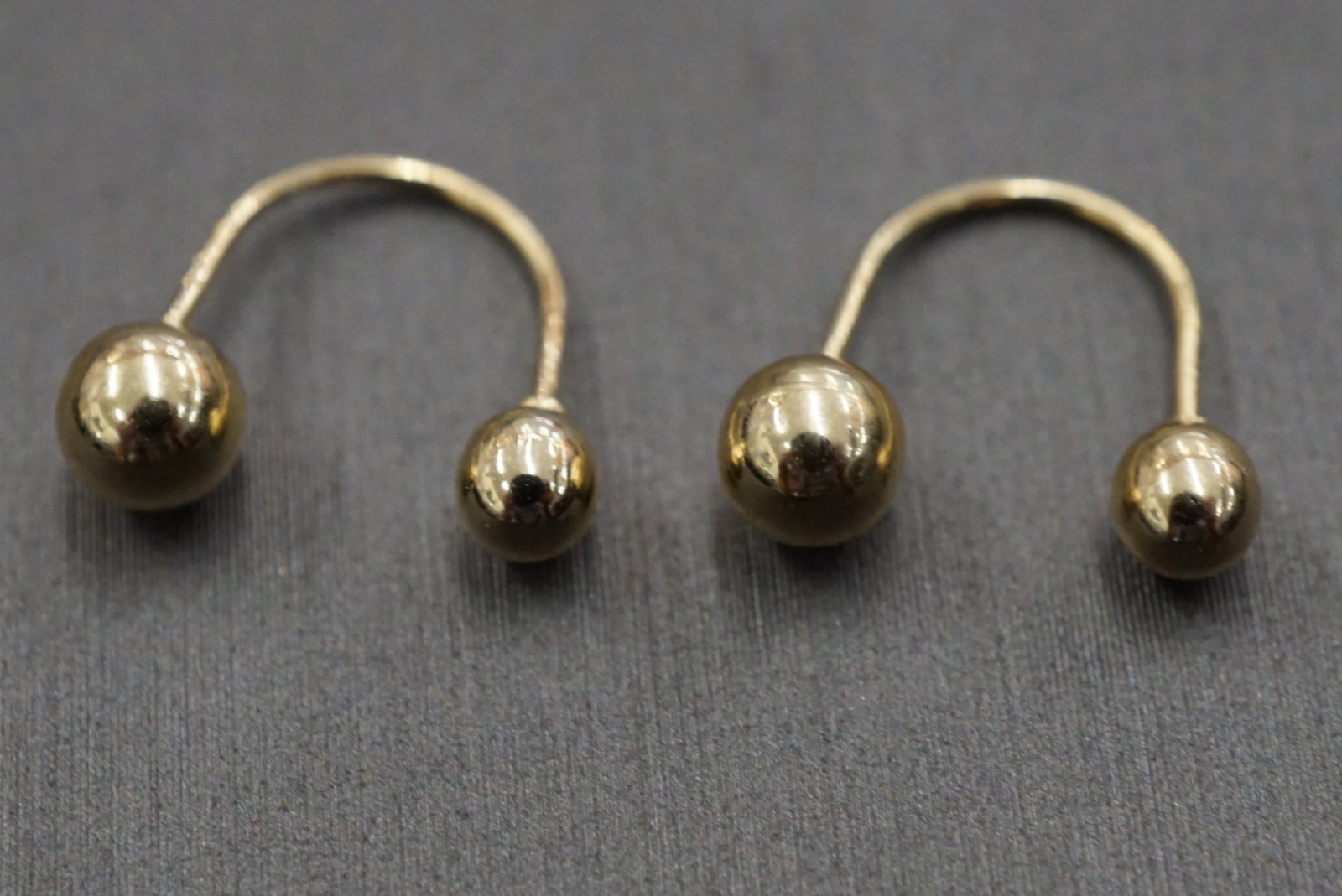 14K Solid Yellow Gold 3mm With 4mm Ball Telephone Earrings.