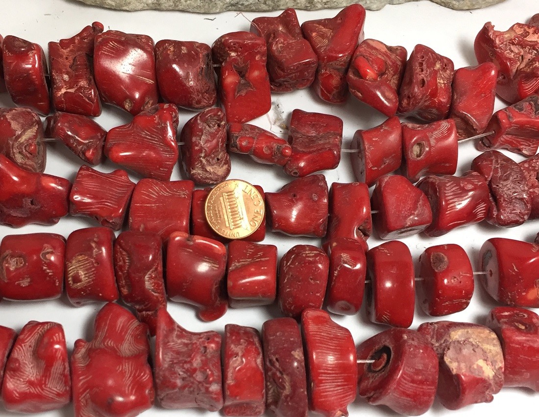 1/2 lbs pred-rilled rustic dyed red sea coral nuggets /15mm-35mm (T771-w8)
