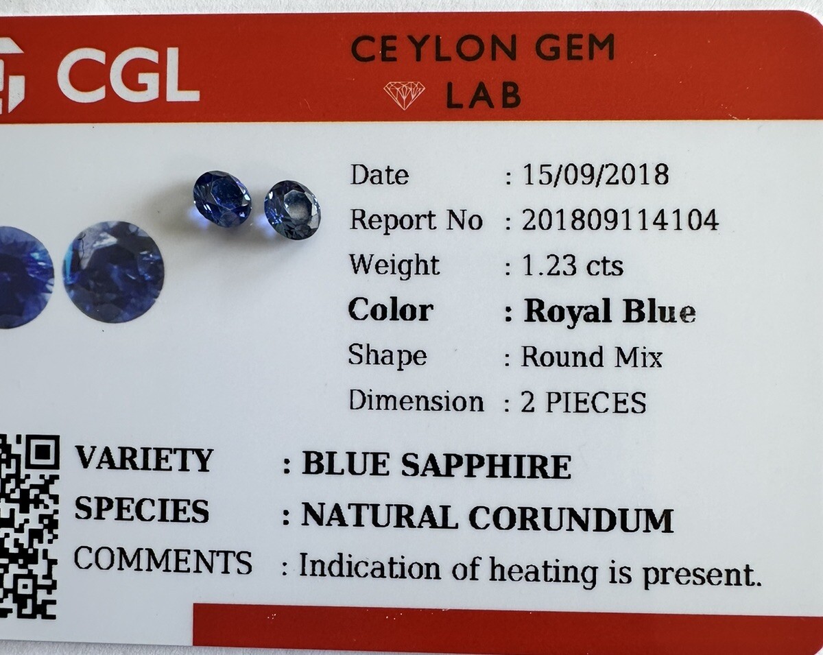 1.23 Ct (5mm Rounds) Royal Blue Sapphire/heat Only (2pcs)