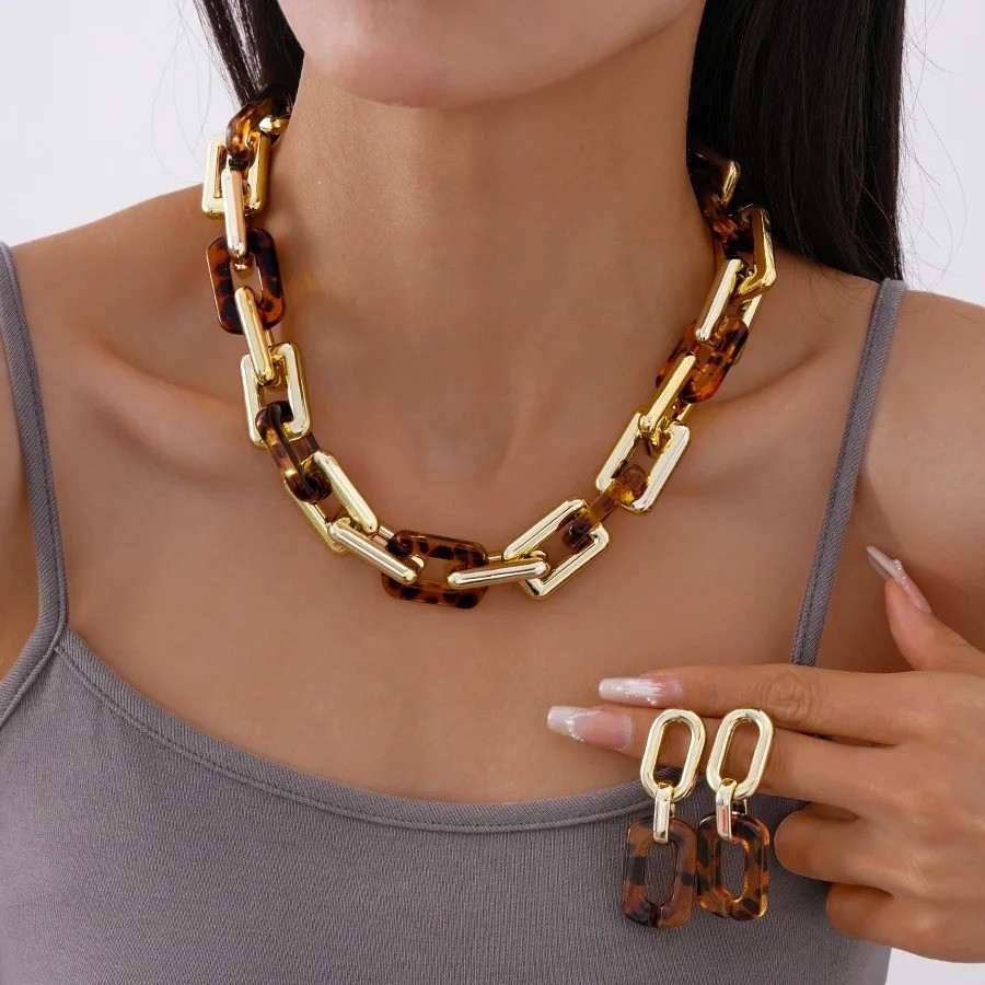 Elegant Style Linked Chain Necklace Set Geometric Pattern Alloy Pendant Lobster