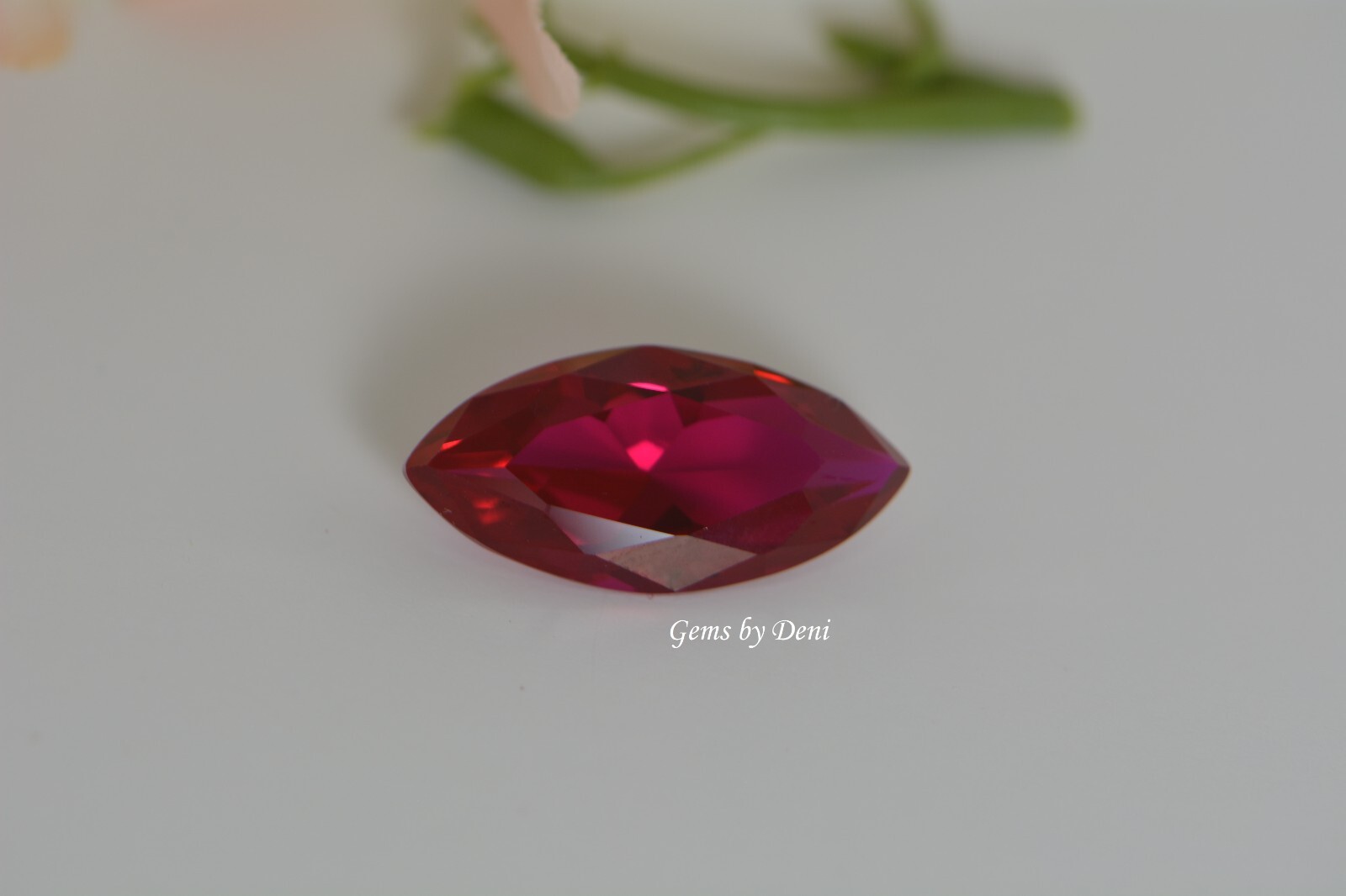 Lab-Created Ruby Marquise Shape Corundum (4×2-24x12mm)