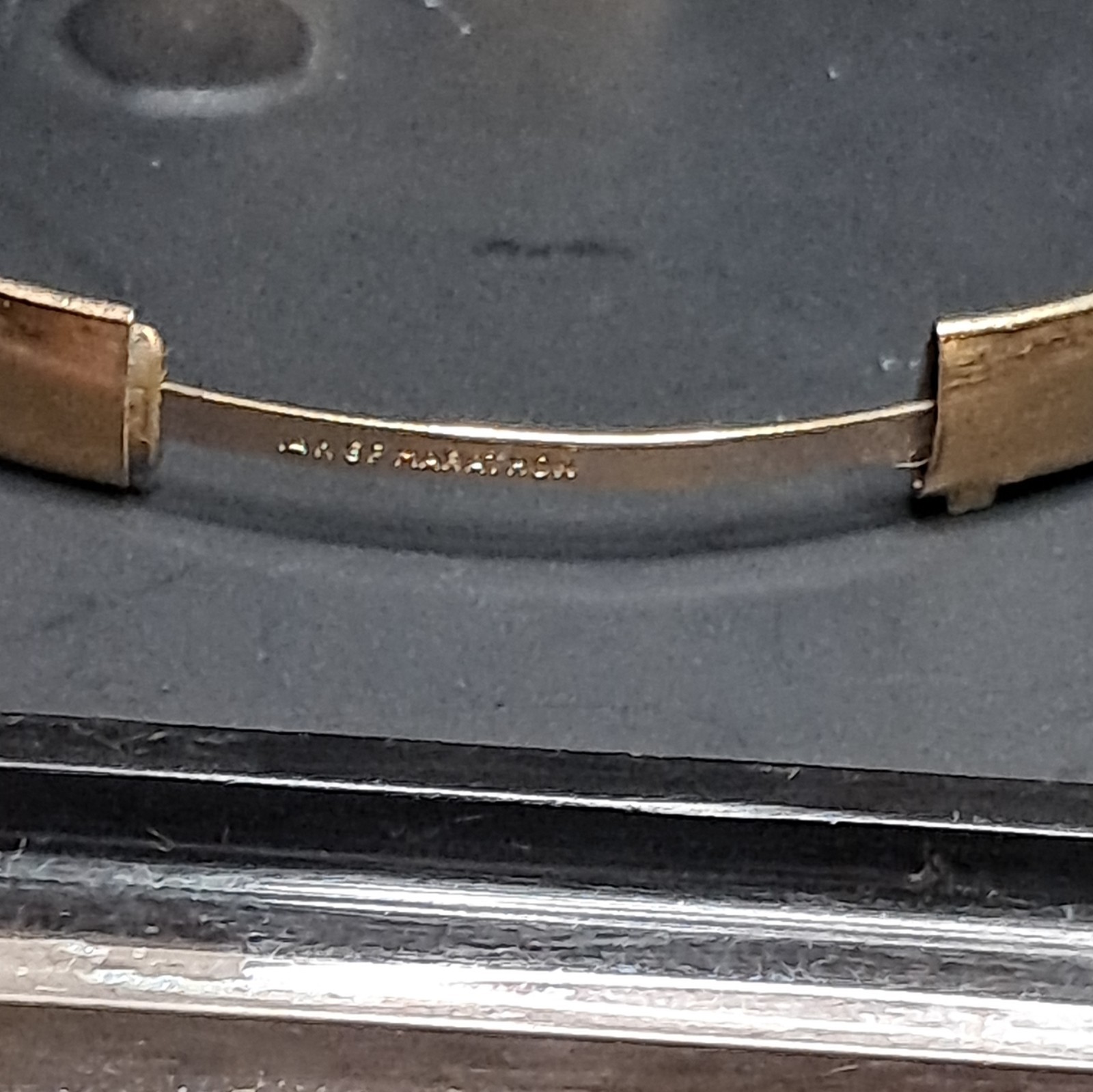Vintage Marathon 14k Yellow Gold Hinged Bangle Bracelet Signed, No Stone