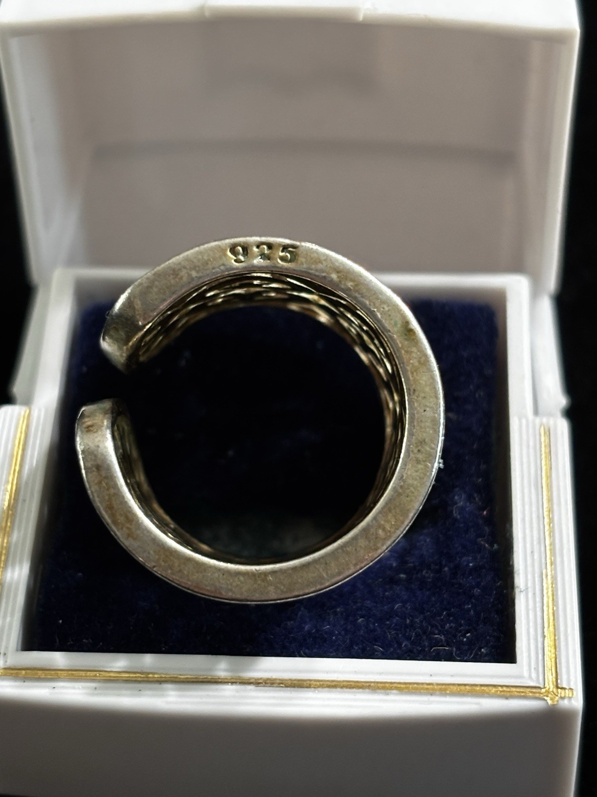 Two Toned Sterling Silver Wide Cigar Band With Filigree And Hearts Size 8-8.5