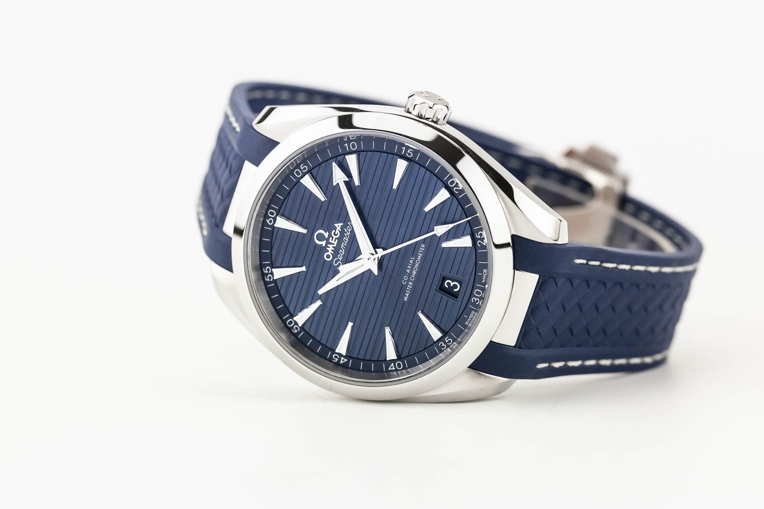 Omega Aqua Terra 8900 41mm Blue / Rubber 220.12.41.21.03.007
