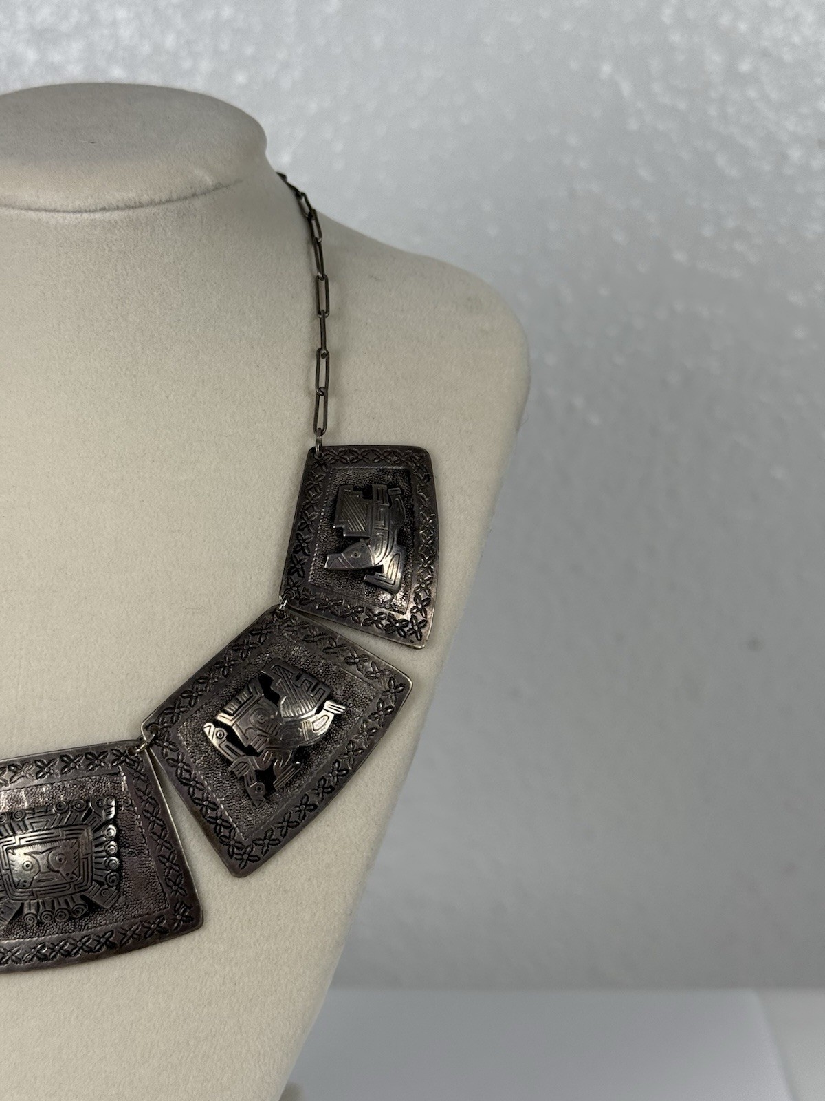 VTG 900 Silver Storyteller 15” Necklace 5 Panel South American Pre Colombian