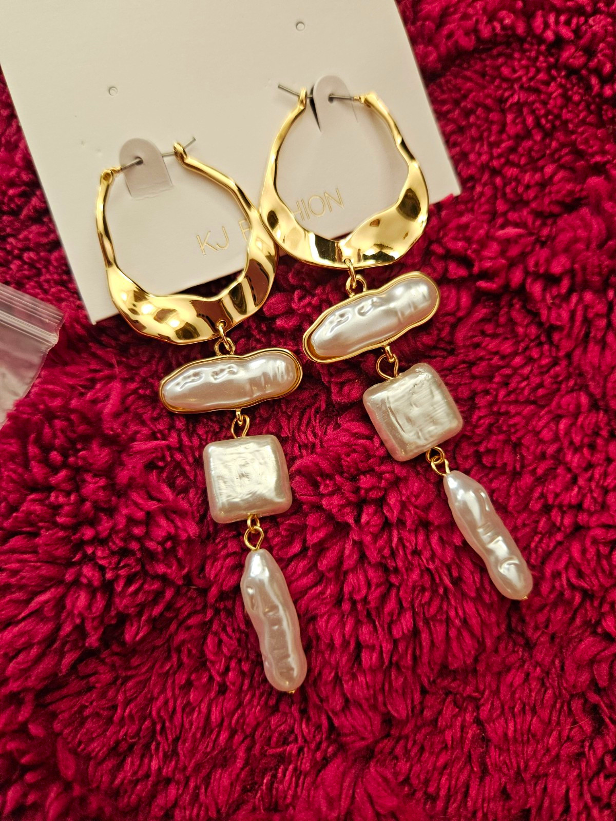 Donabus Gold Tone Hoop Dangle Earrings White Baroque Pearl Drops Hinged
