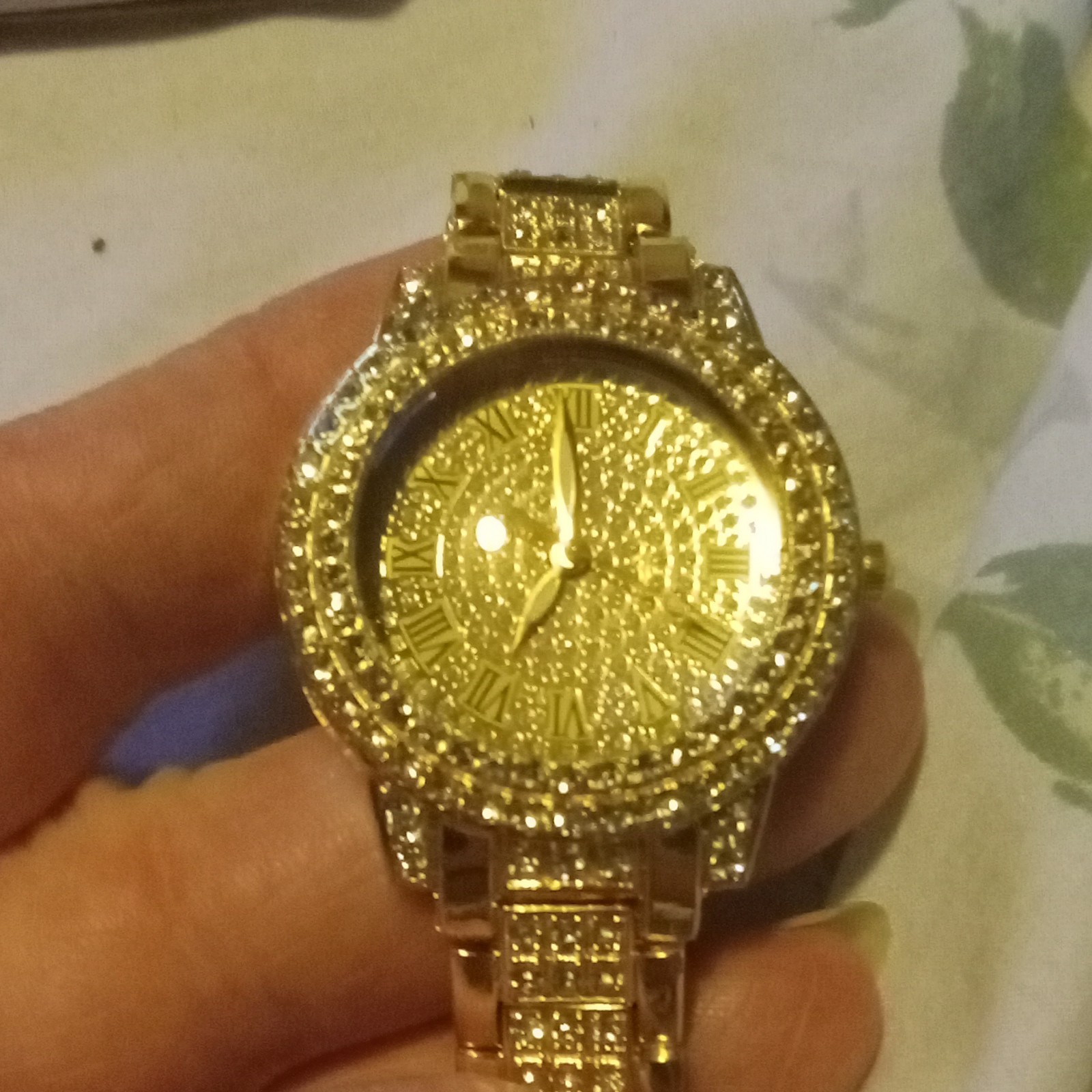 Women’s Dress Round Analog 12-Hour Watch Gold Dial Roman Numerals Crystal Bezel
