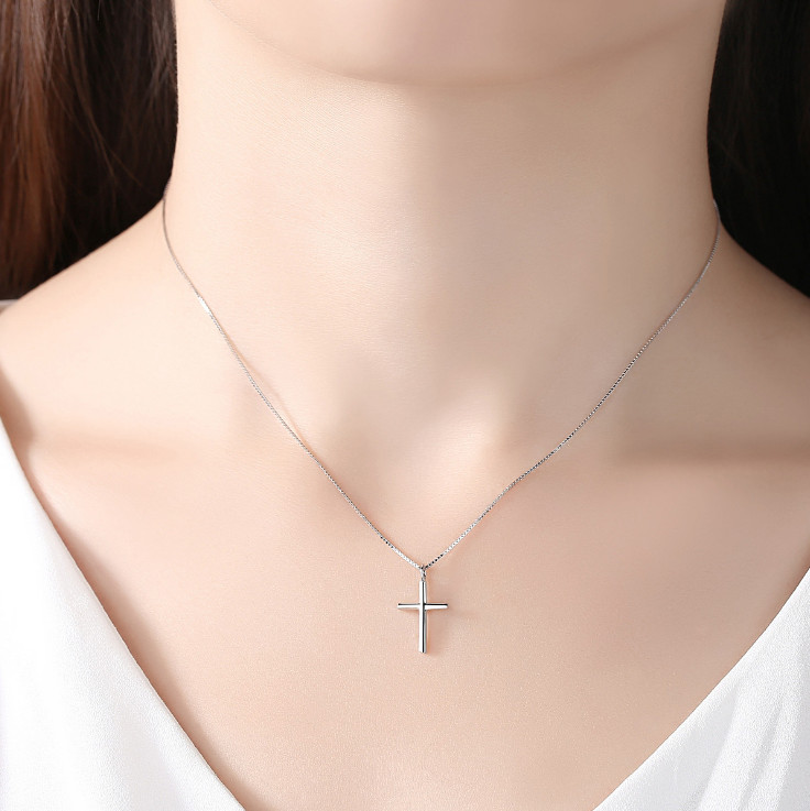 Small Plain & Simple Cross Pendant 18″ Necklace 925 Sterling Silver Plated A1