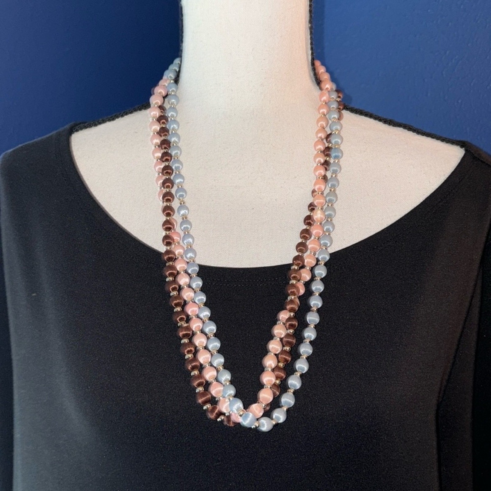 🧵 3-Strand Silk Bead Necklace Set – Estate Find from Singapore