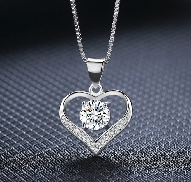 925 Sterling Silver Love Heart Cubic Zirconia CZ Pendant Necklace 18″ Gift Box