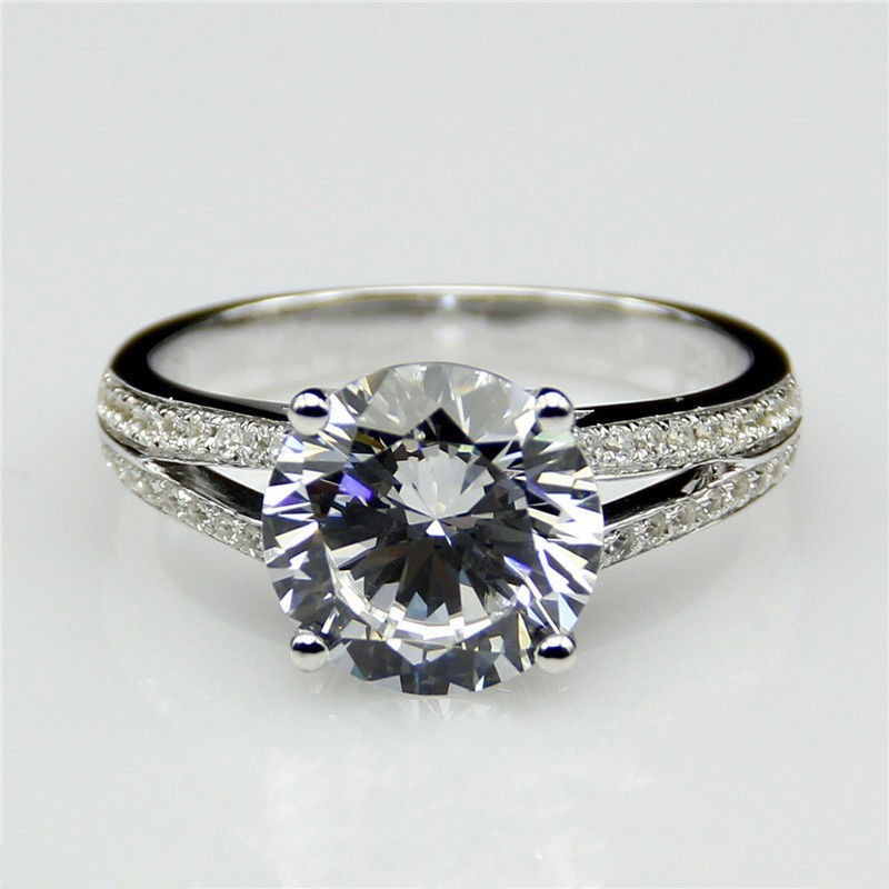 Round cut Lab Grown Diamond Wedding Ring 14K White Gold 2.00 Carat