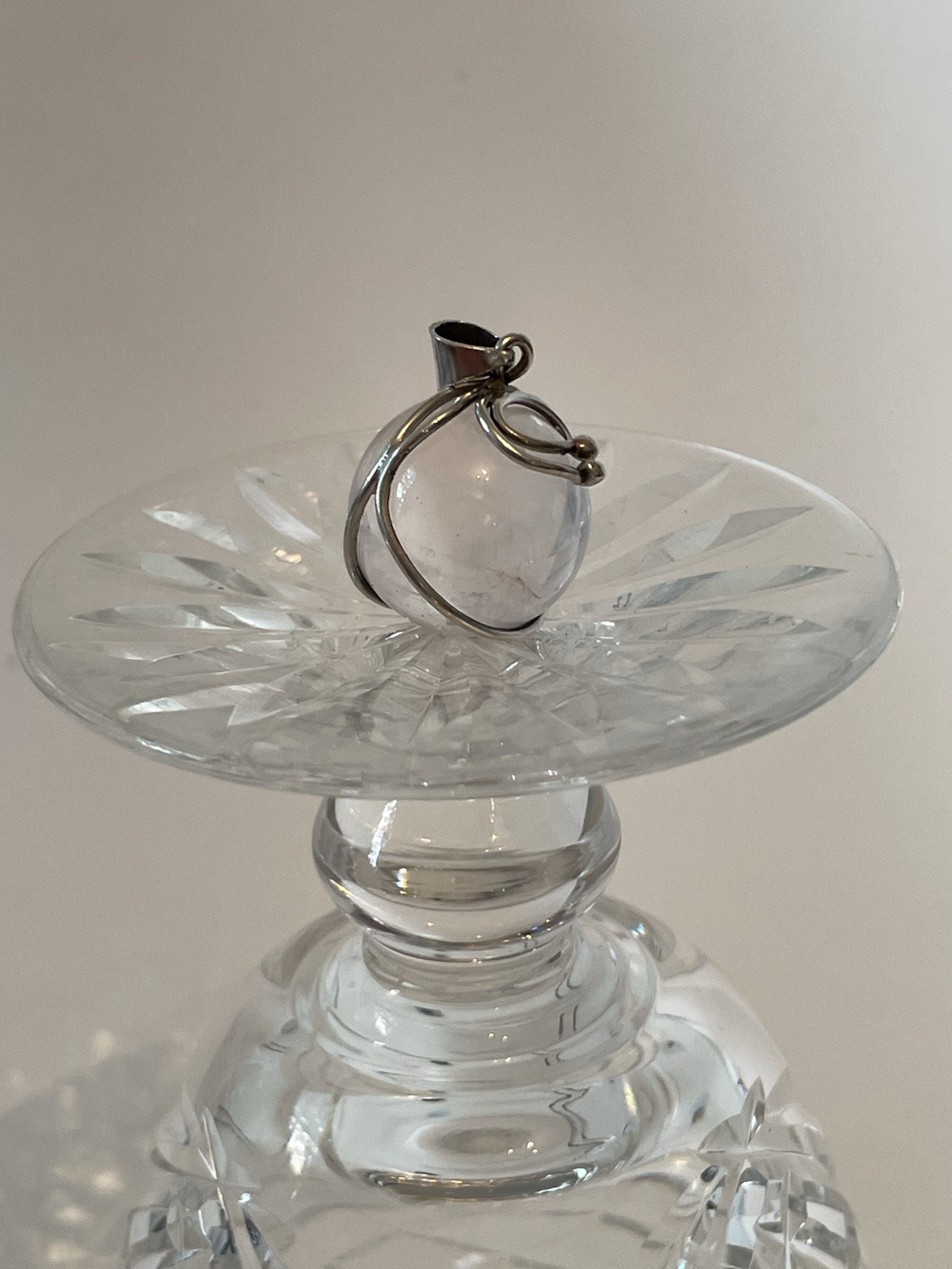 Vtg Sterling Silver Crystal Glass Quartz? Pools Of Light Orb Ball Pendant Locket