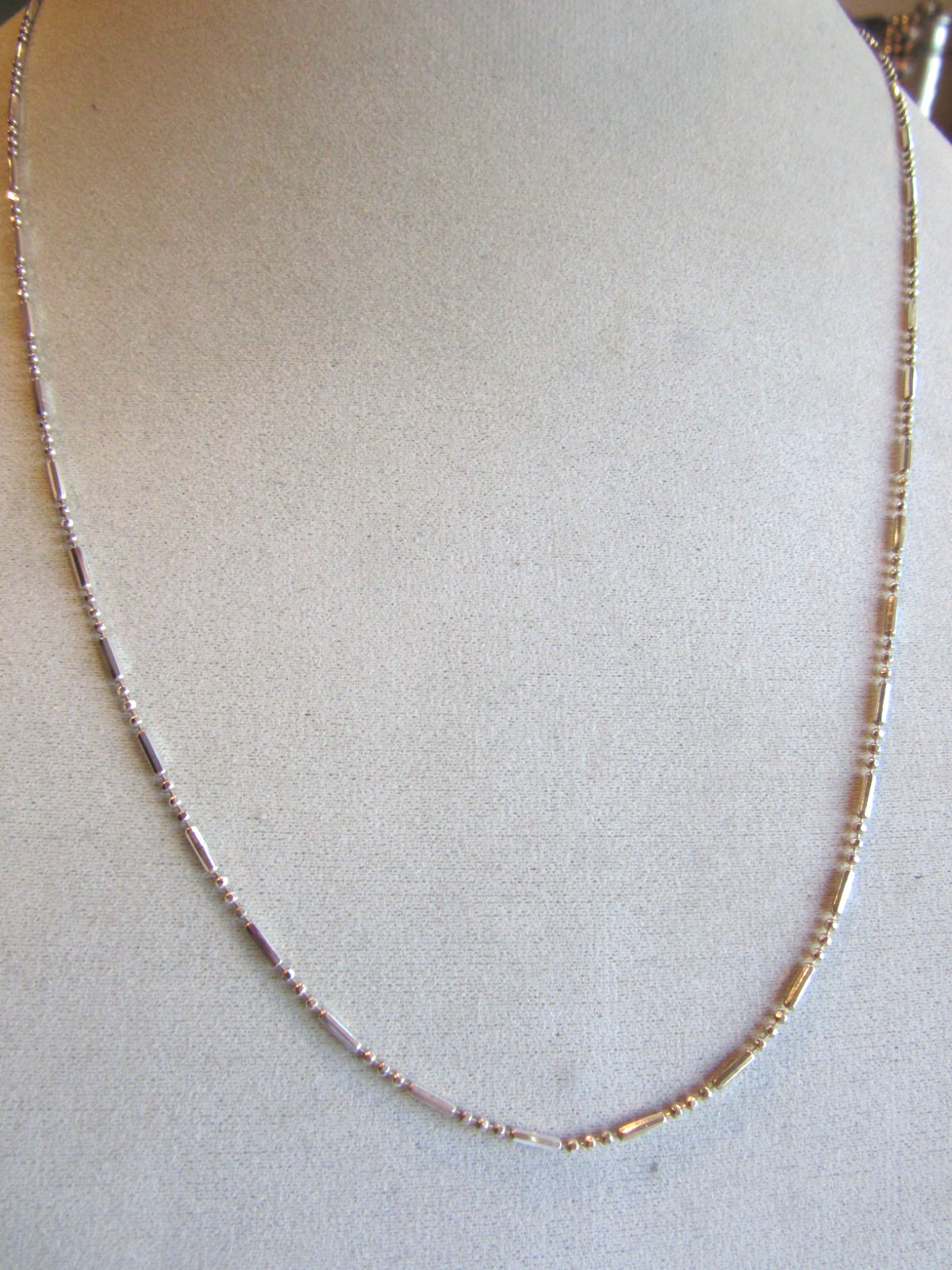 OTC 925 Indonesia, sterling bead and bar chain 24″ long 1mm, 3.8 grams