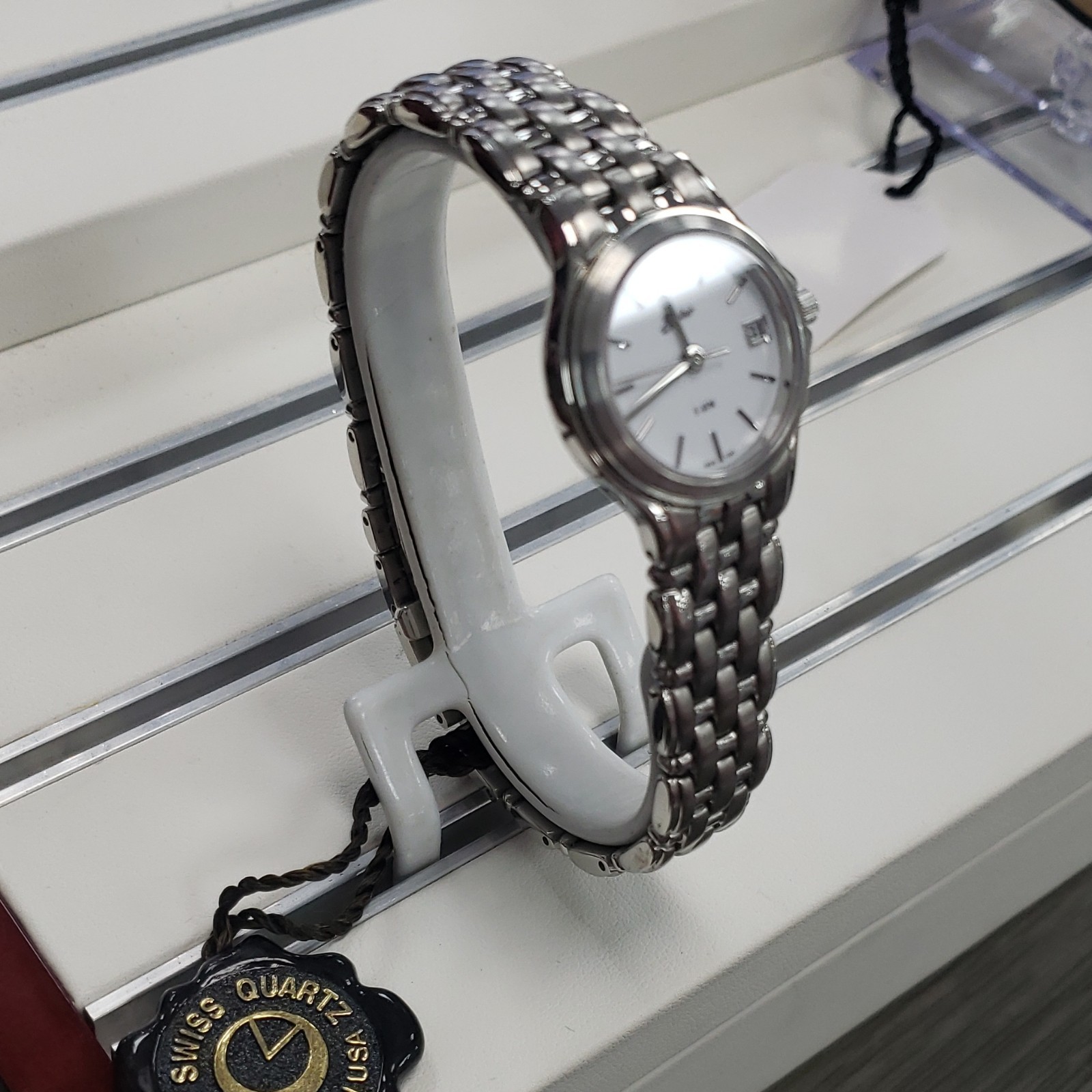 Belair Women’s Quartz Analog Wristwatch Silver Steel Bracelet White Dial