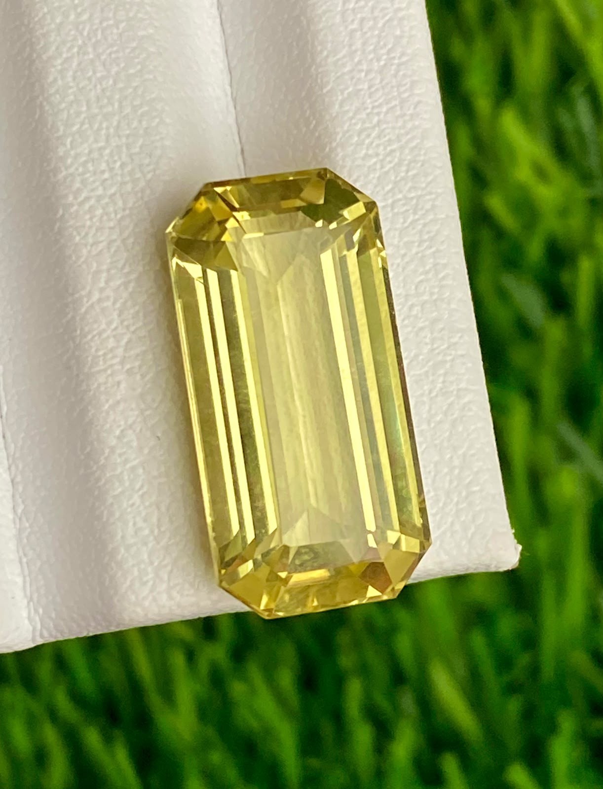 14.30 Carats Beautiful Natural Eye Clean Lemon Quartz Losse Gemstone Afghanistan
