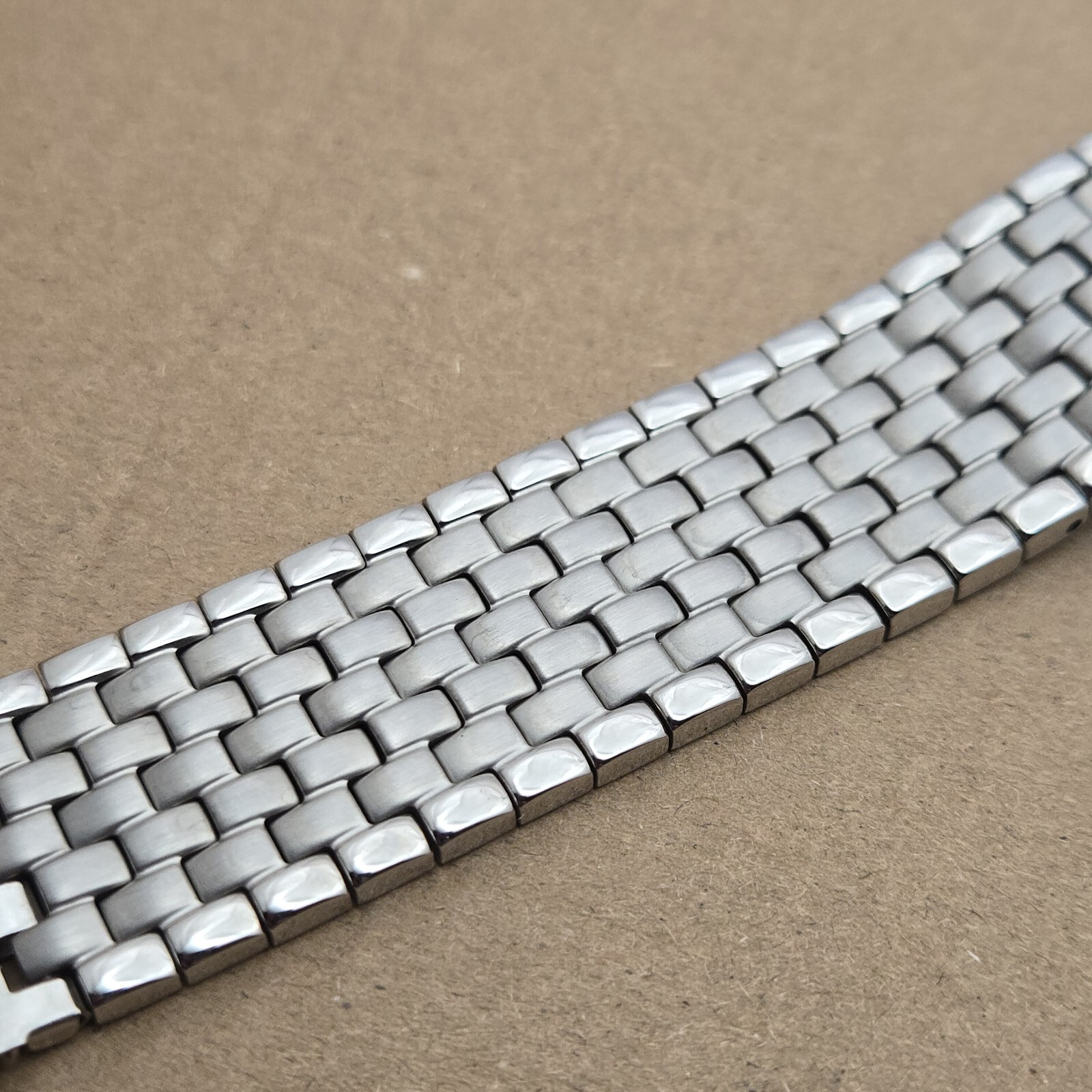 Rare and beautiful high quality stainless steel watch bracelet/watch band 20mm