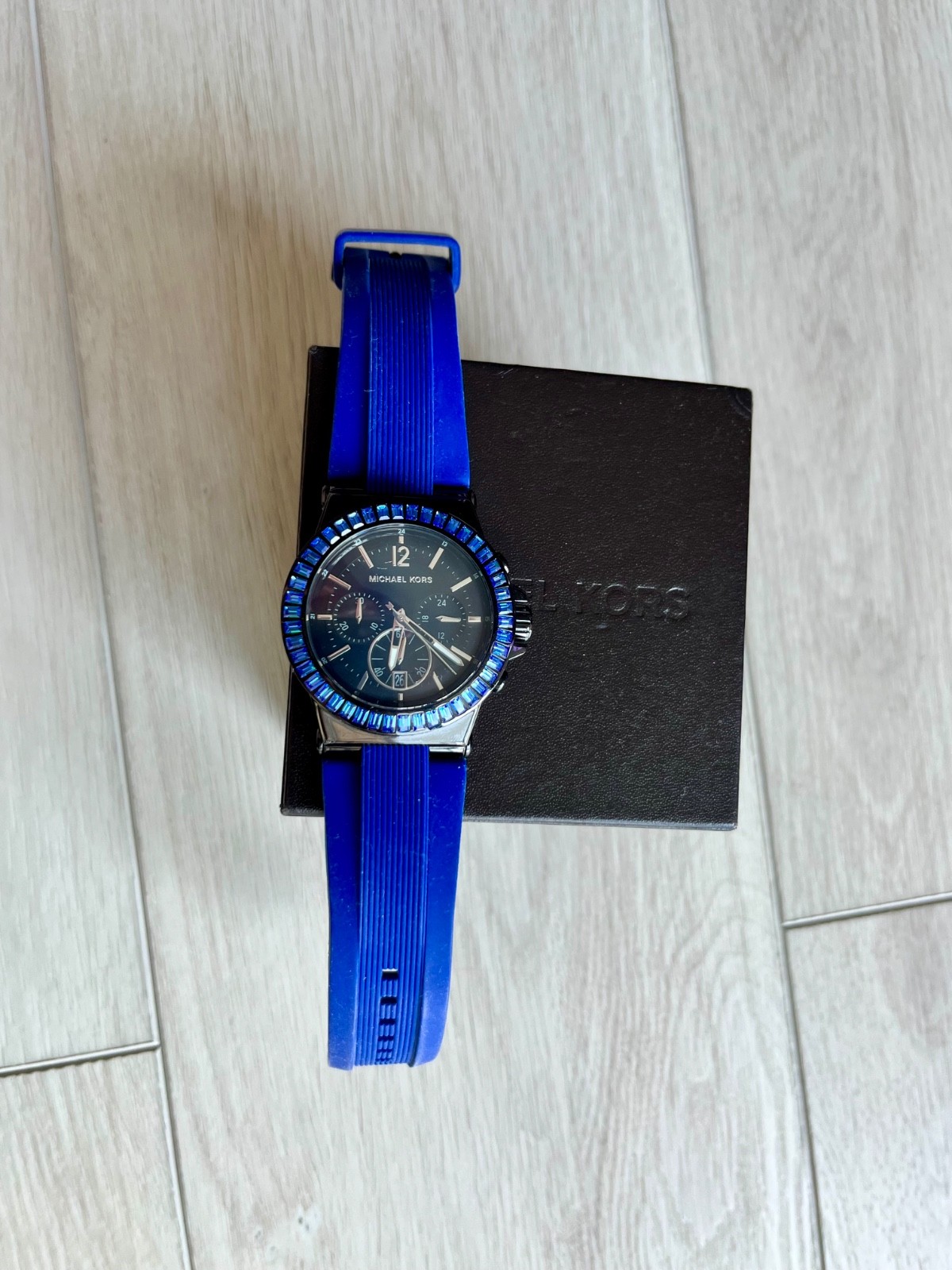 Preowned Michael Kors classic chronograph watch MK5466 with blue silicon strap
