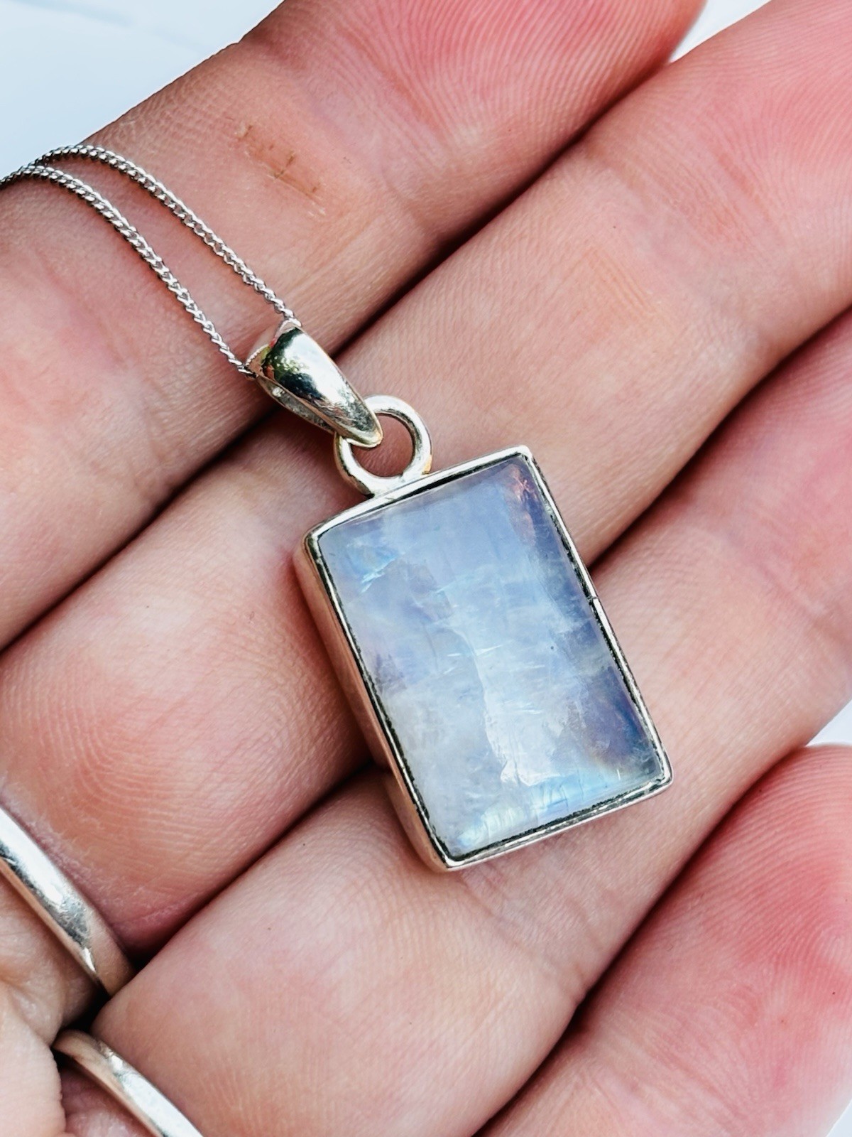 Silver and moonstone pendant with 18 inches chain never worn