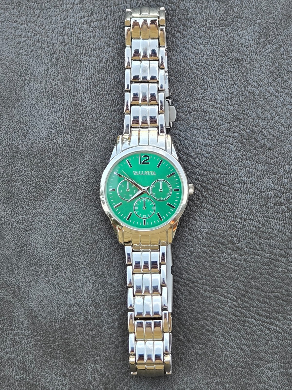 VALLETA Watch Unique Green Dial Silver Tone Bracelet