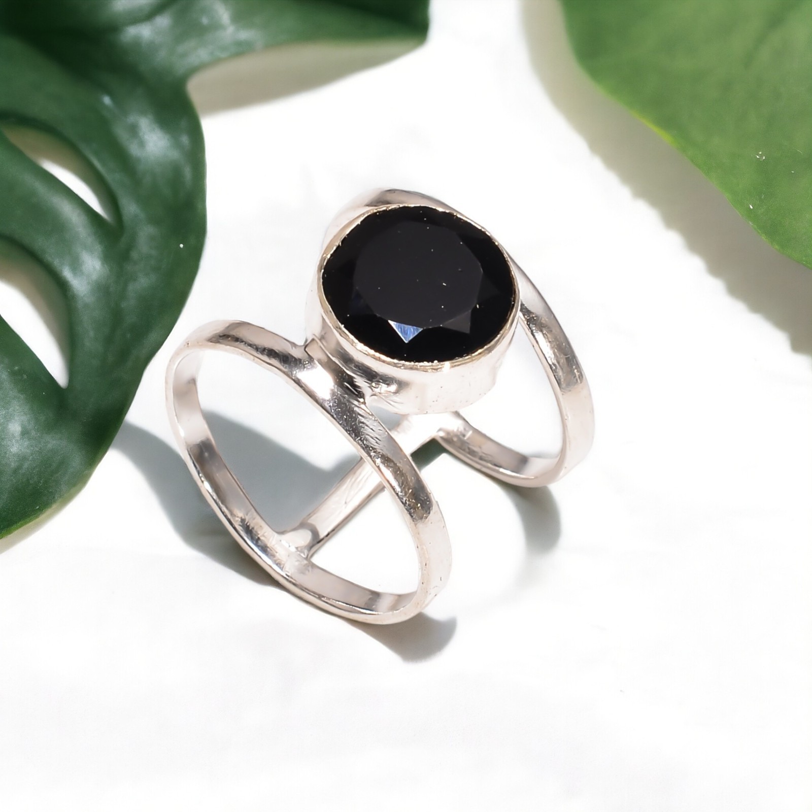 Black Onyx Gemstone 925 Silver Minimalist Band Daughter Root Chakra Ring Jewelry