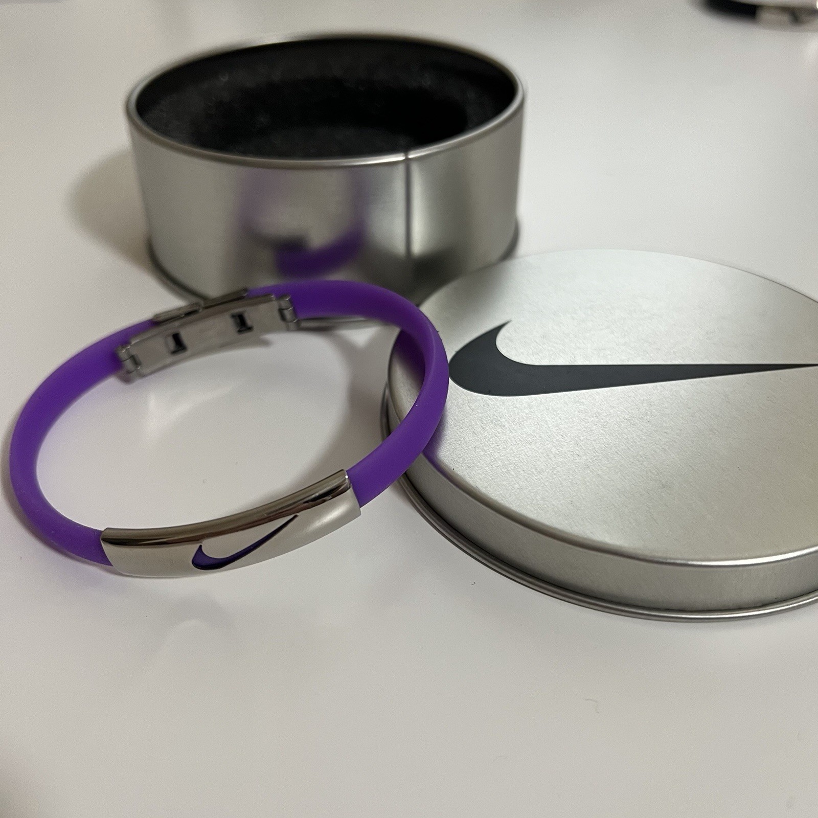 One Nike Silicone Adjustable Bracelet with Metal Tin Case