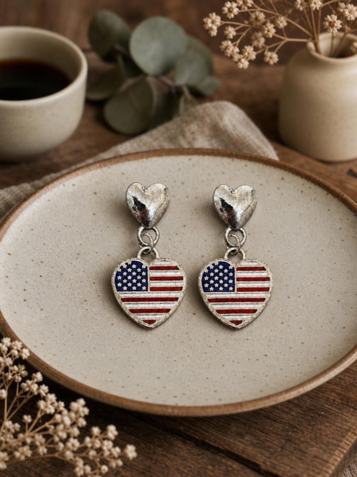 New Heart-Shaped American Flag Dangle Fashion Earrings for Women – US Seller