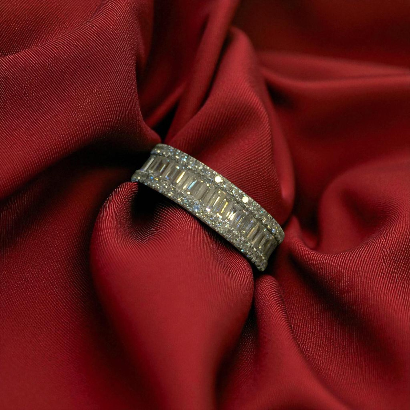 Classy 2.58 Cts Round Baguette Diamonds Unisex Half Eternity Band Ring 14K Gold