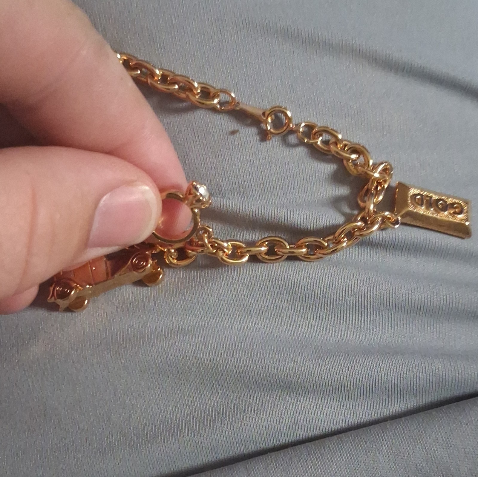 Coach Gold Tone Cable Chain Charm Bracelet Dangle Charms Lobster Clasp Signed