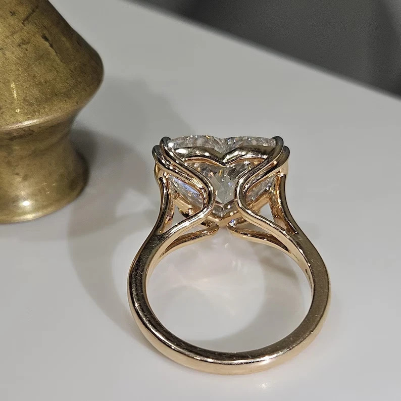 Heart Diamond Wedding Lab Grown Ring 5 Carat IGI E F VVS CVD 14k Yellow Gold