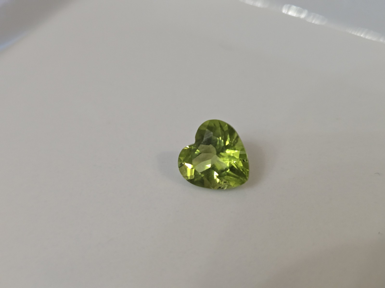 1.91ct Peridot Heart Cut Natural Gemstone 7.9×7.8mm