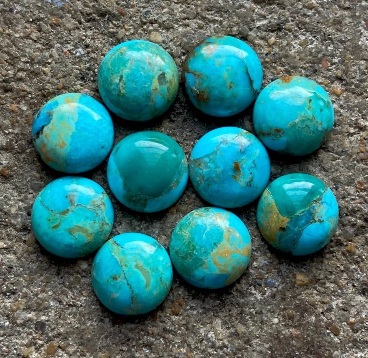 Mohave Turquoise Cabochon Round Flat Back Loose Gemstone Wholesale Lot